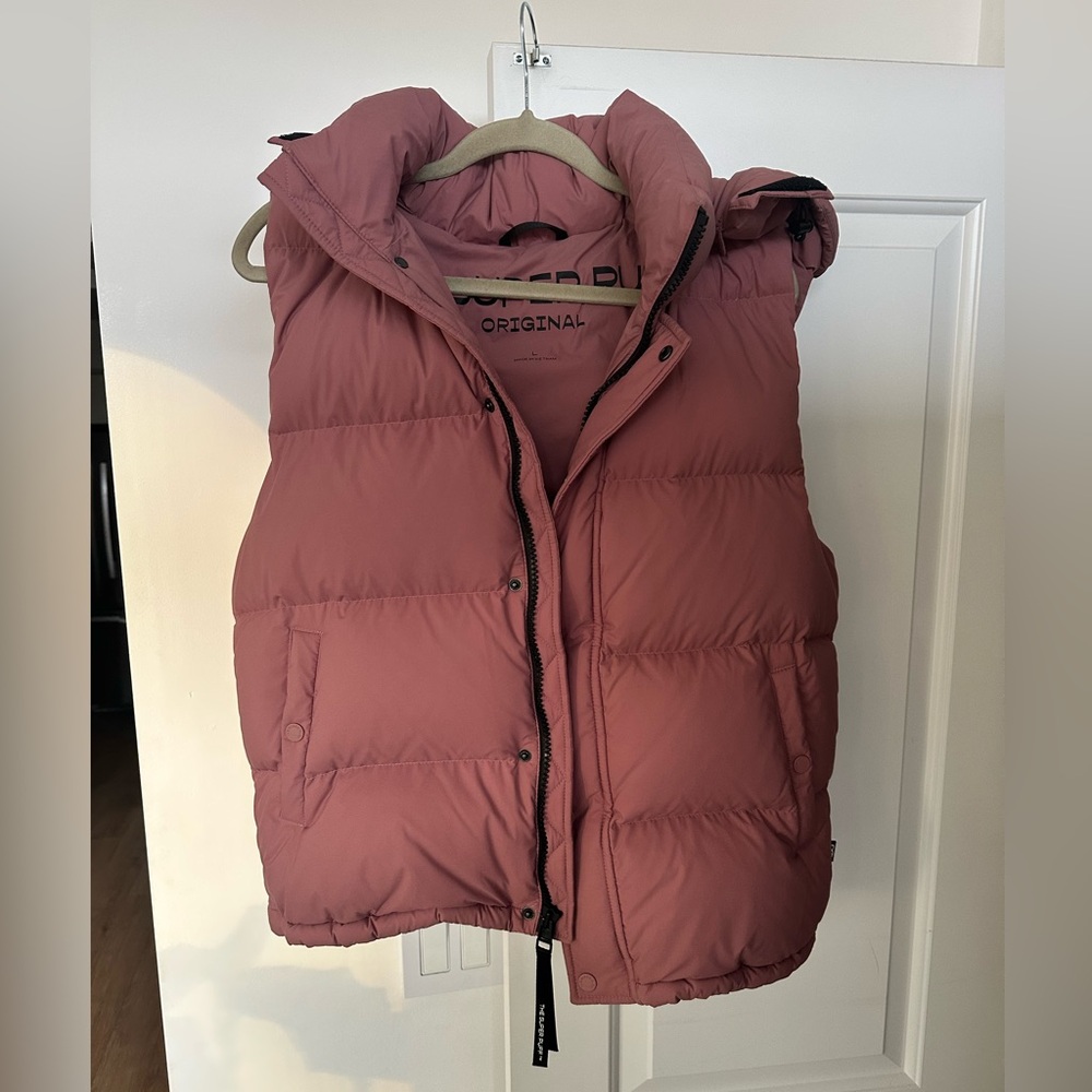 Aritzia Mauve Puffer Vest